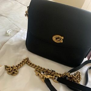 Coach Cassie 19 in black